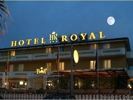 Royal Hotel