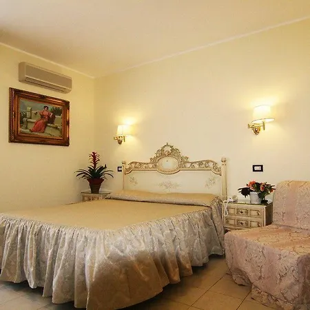 Otel Royal 3*