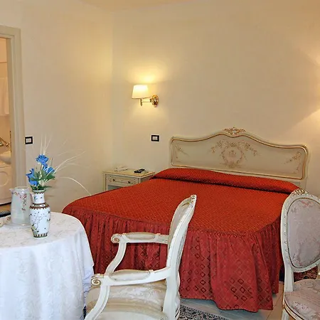 Royal Otel 3*